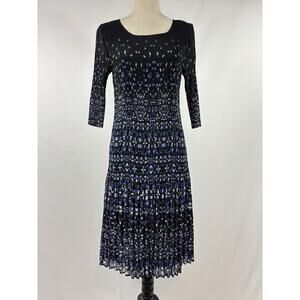 Adolfo Dominguez Fit & Flare Dress Black Blue Floral Print Size 40 Knife Pleats